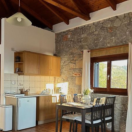 Papanestoras Apartments Kardamíli Kültér fotó