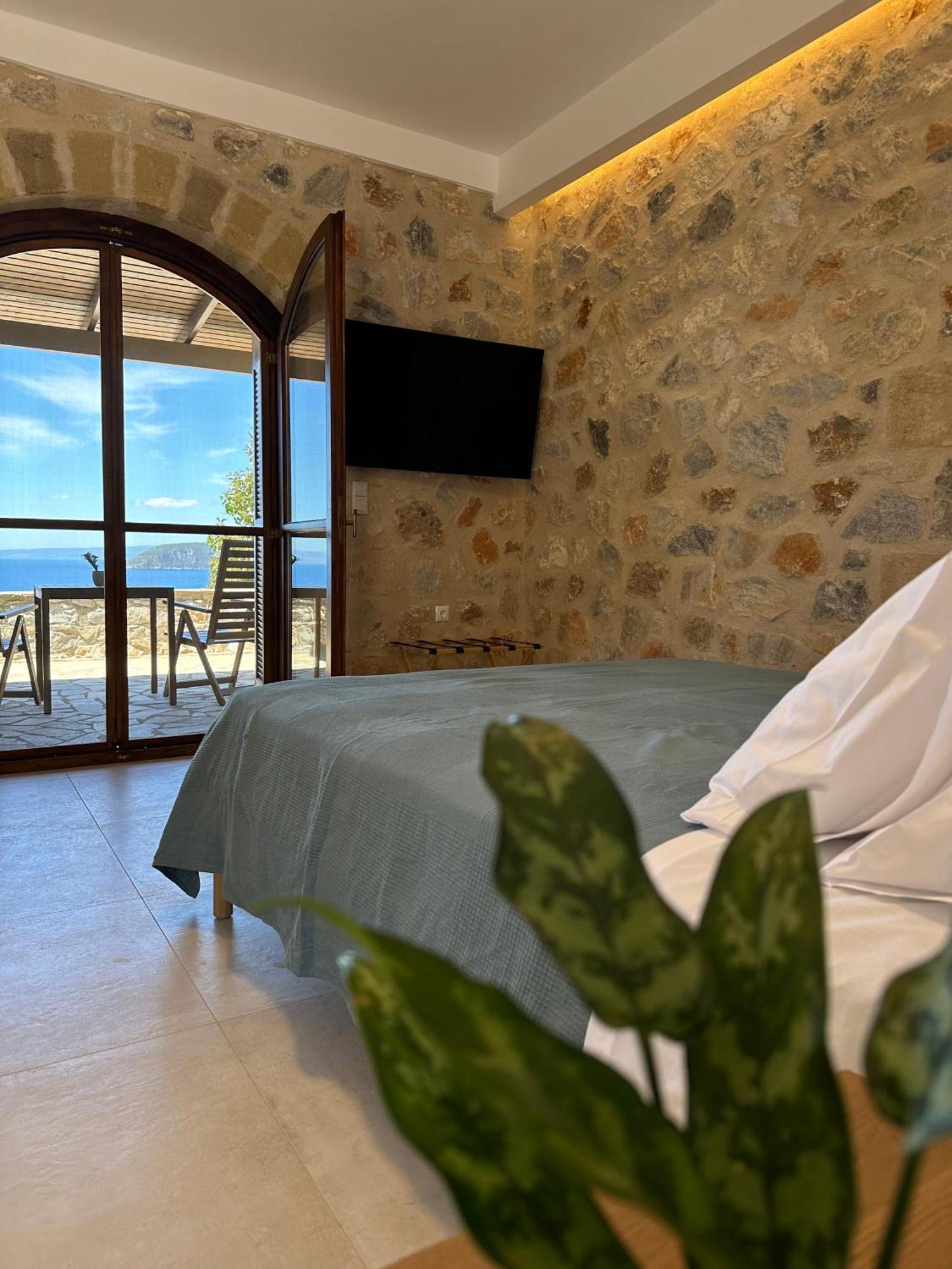 Papanestoras Apartments Kardamíli Kültér fotó