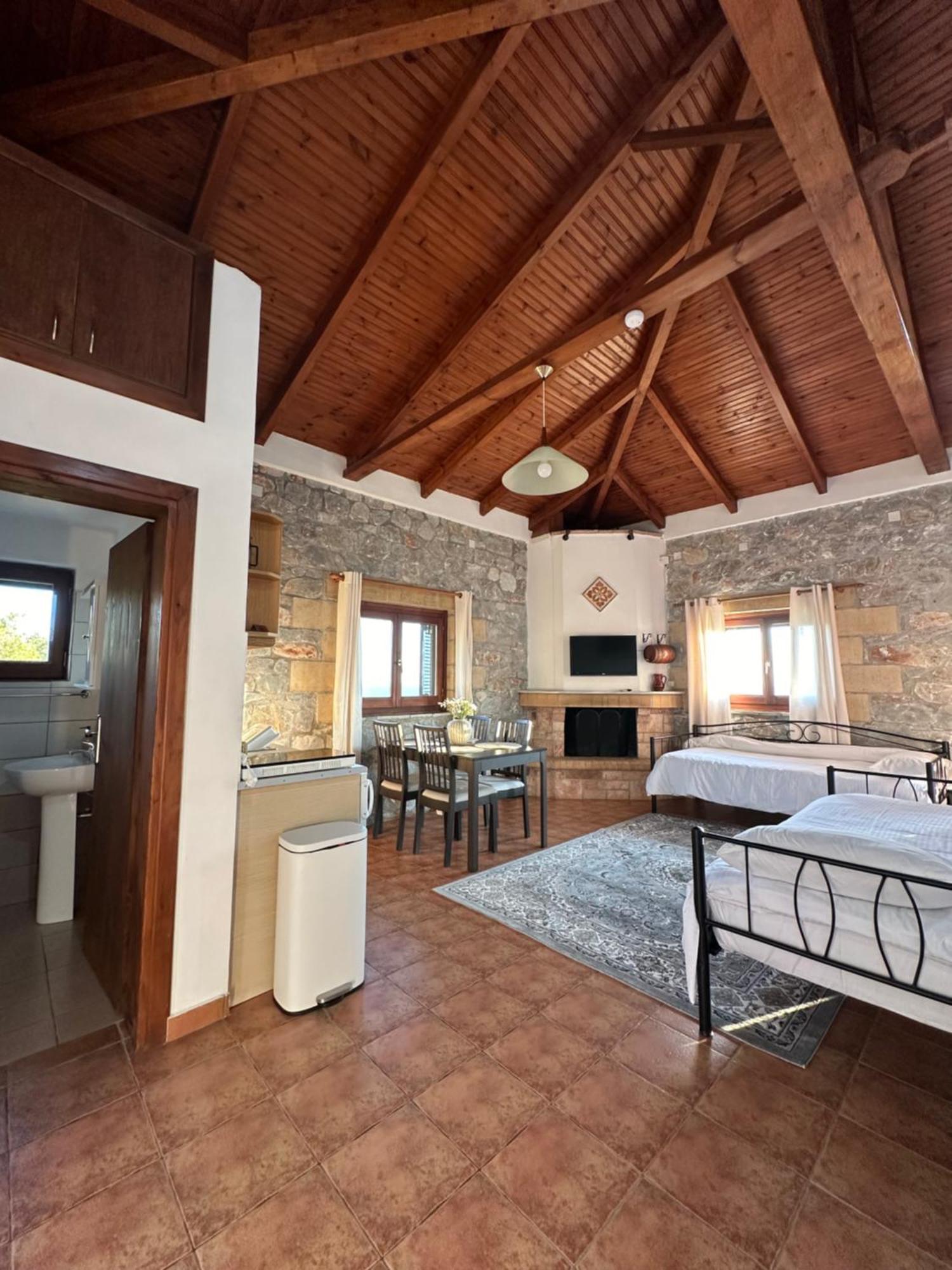 Papanestoras Apartments Kardamíli Kültér fotó