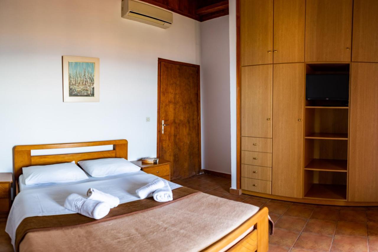 Papanestoras Apartments Kardamíli Kültér fotó
